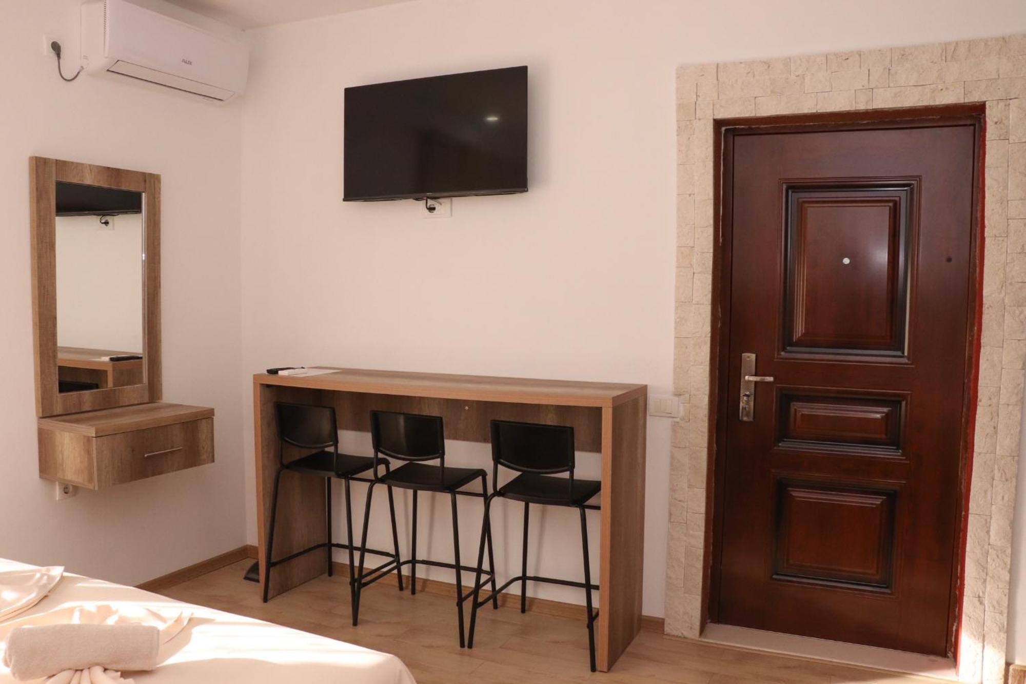 Gjinaj Apartments Ulcinj Zewnętrze zdjęcie